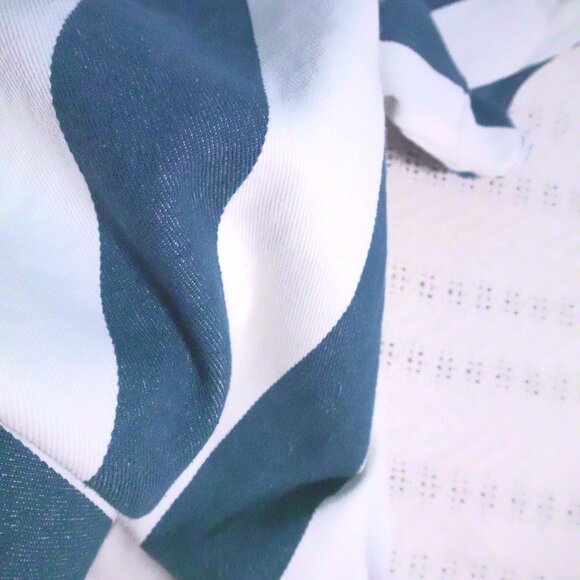 NWT Altar'd State white and navy blue stripes mini dress size L - Picture 3 of 5